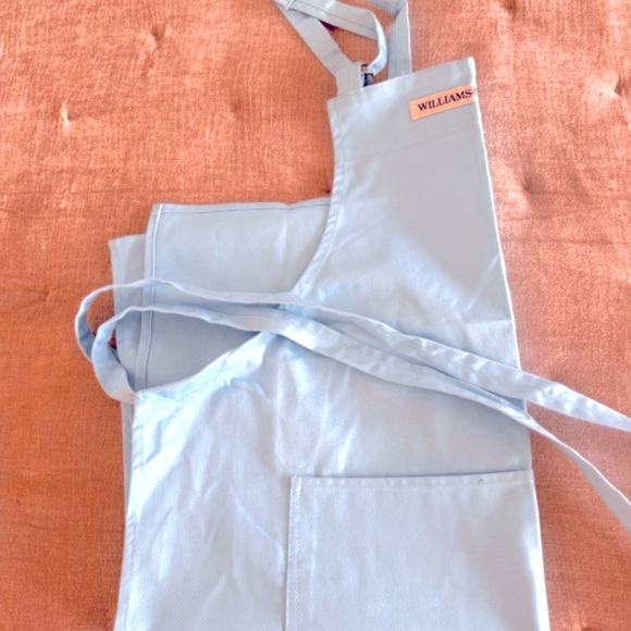 Williams Sonoma Chef's Apron NWOT - Picture 2 of 6